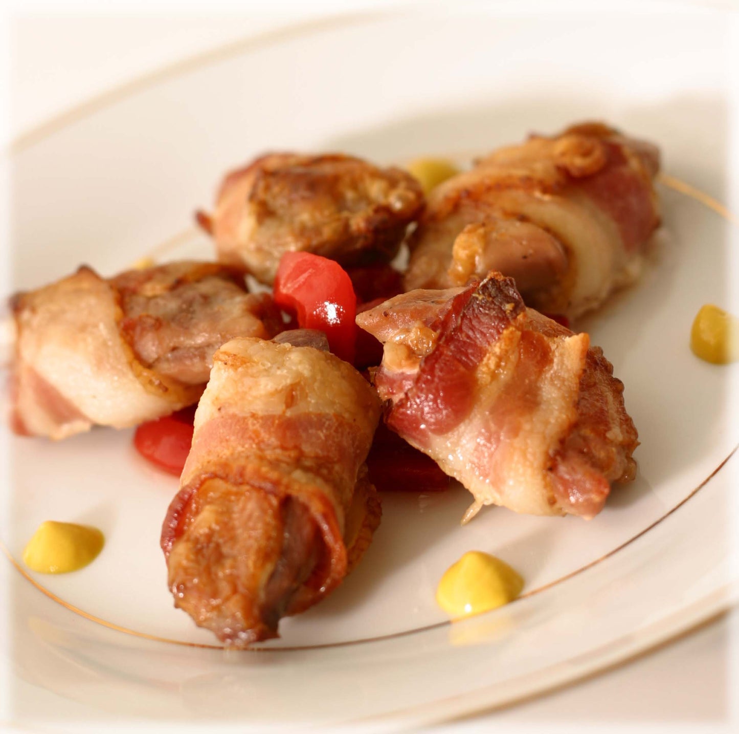 Quail, Manchester Farms, Breasts, Bnls, Marinated, Bacon Wrap, IQF, 2 X 42 Pk, 84 Ct, Frz, 24Hr Lead